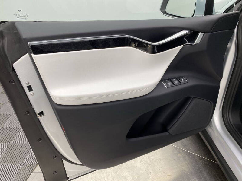 2017 Tesla Model X