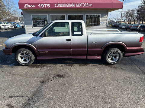 1996 GMC Sonoma for sale at Cunningham Motor Sales, Inc. in Urbana IL