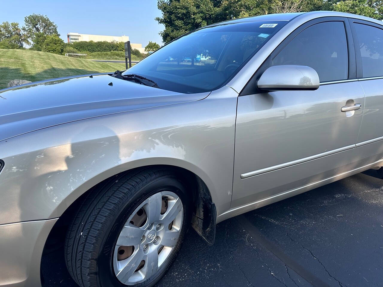 2009 Hyundai SONATA for sale at Genuine Motors in Schaumburg, IL