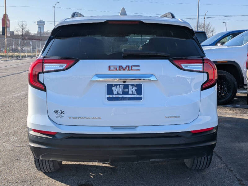 2024 GMC Terrain SLE