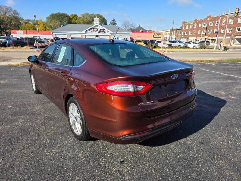 2016 Ford Fusion SE