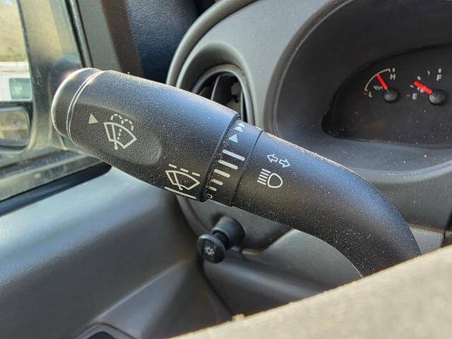 2005 Ford E-Series E-250