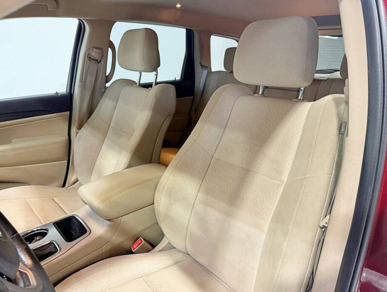 2019 Jeep Grand Cherokee Laredo E