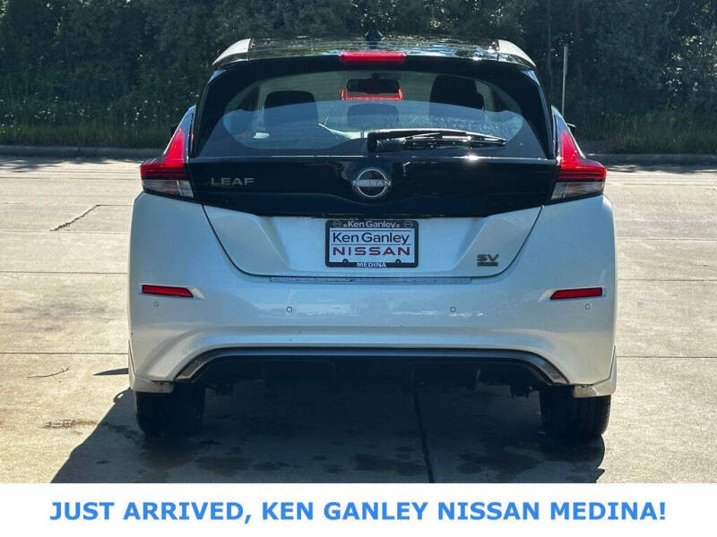 2024 Nissan LEAF SV PLUS