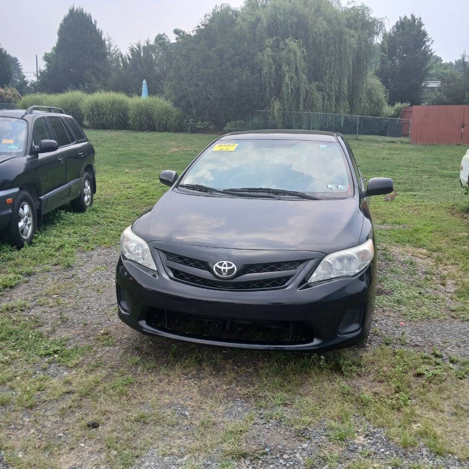 Black 2012 Toyota Corolla Sedan Front-Wheel Drive 4-Speed Automatic