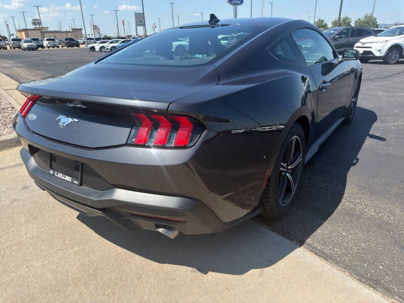 2024 Ford Mustang EcoBoost