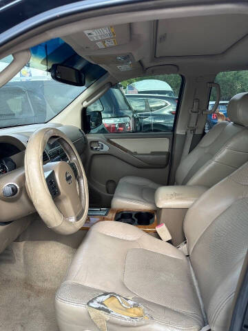 2007 Nissan Pathfinder LE