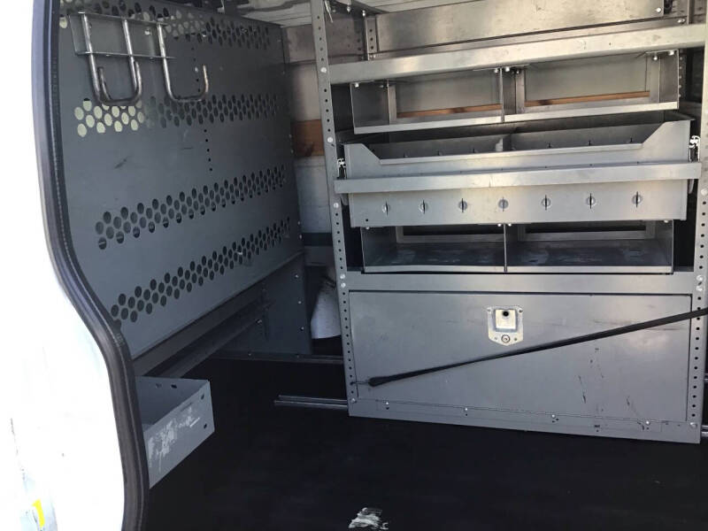 2017 Chevrolet Express 2500