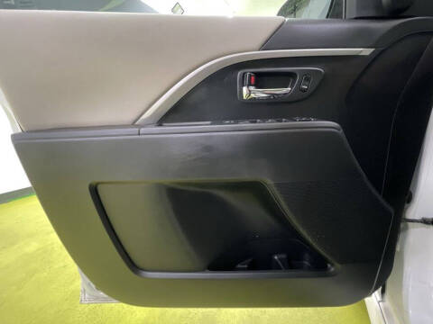 2015 Mazda MAZDA5 Touring