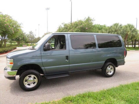 2014 Ford E-Series E-150 XLT