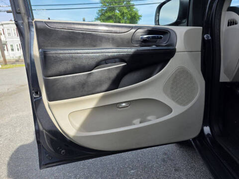 2014 Dodge Grand Caravan American Value Package