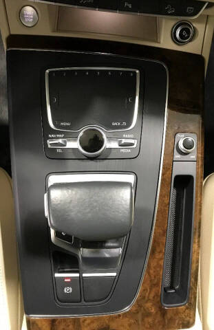 2018 Audi Q5 2.0T quattro Premium Plus