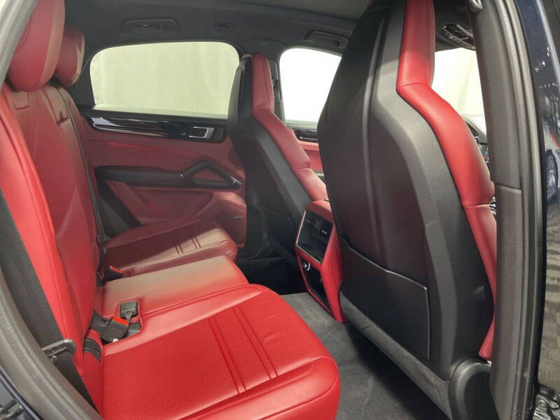 2022 Porsche Cayenne