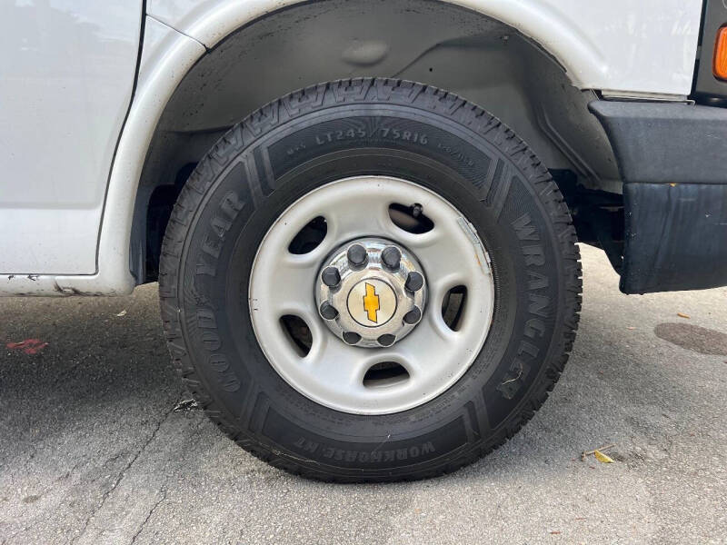 2016 Chevrolet Express 2500