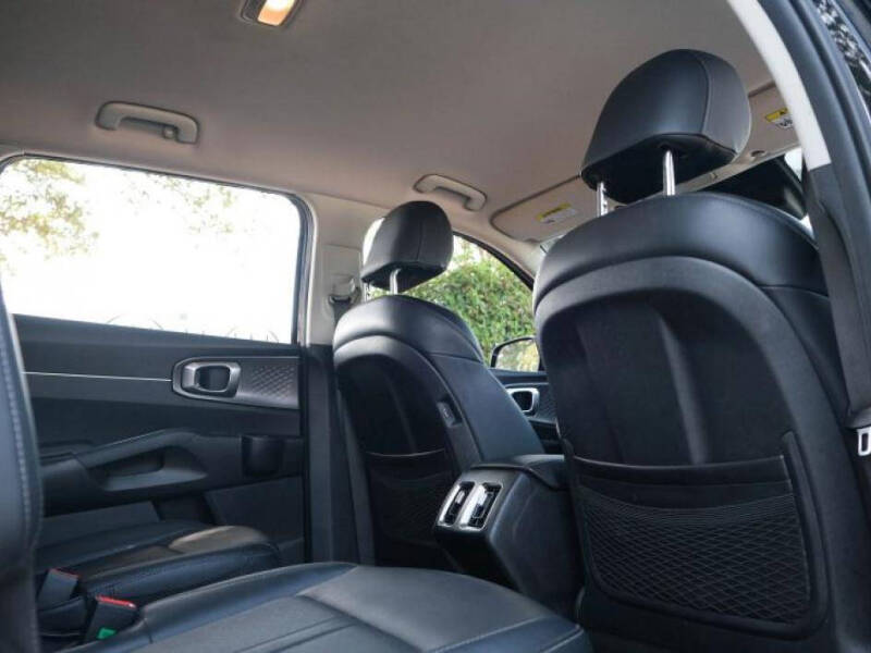 2022 Kia Sorento Hybrid S