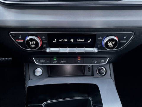 2022 Audi Q5 e quattro S line Prem Pl 55 TFSI