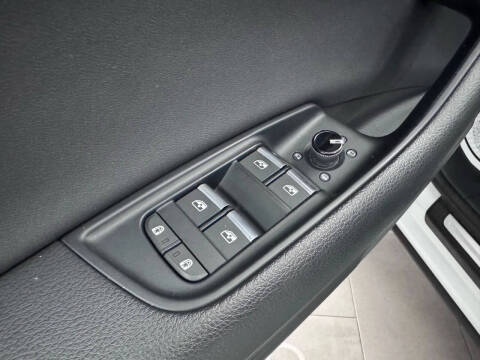 2019 Audi Q8 quattro Premium 55 TFSI