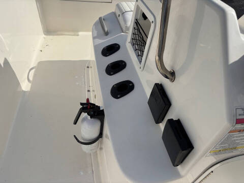 2019 Bayliner Element F18