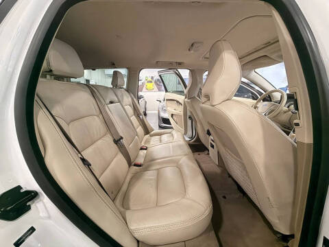 2012 Volvo XC70