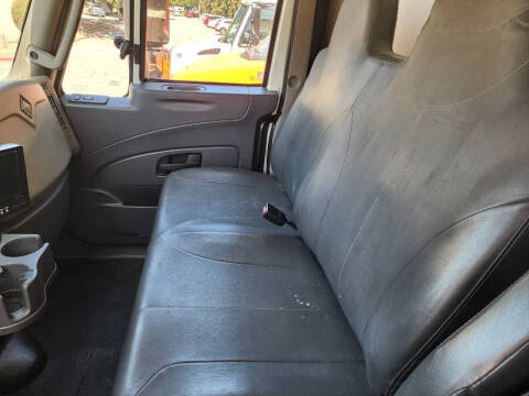 2018 International DuraStar 4300