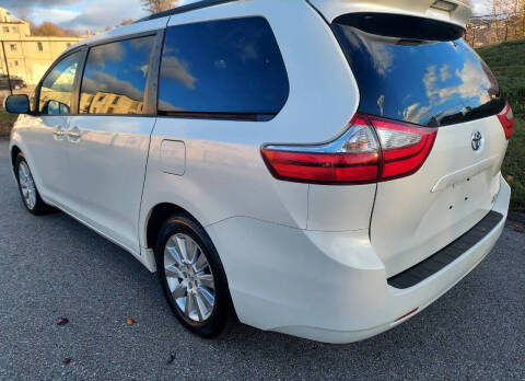 2015 Toyota Sienna XLE Premium 7-Passenger
