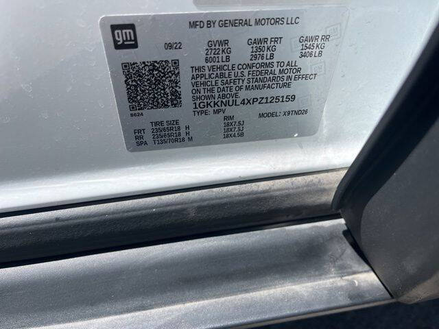 2023 GMC Acadia SLT