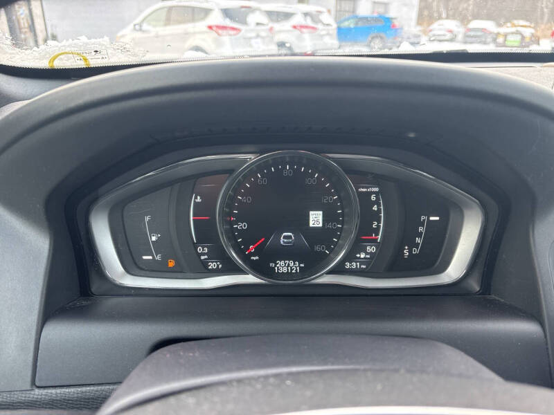 2016 Volvo XC60 T5 Platinum