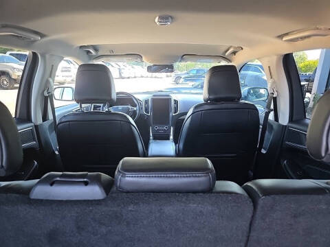 2022 Ford Edge Titanium