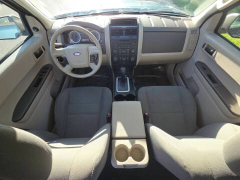 2011 Ford Escape XLS