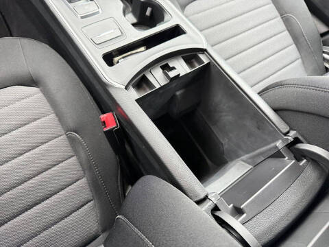 2022 Ford Edge SE