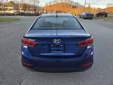 2020 Hyundai Accent SE