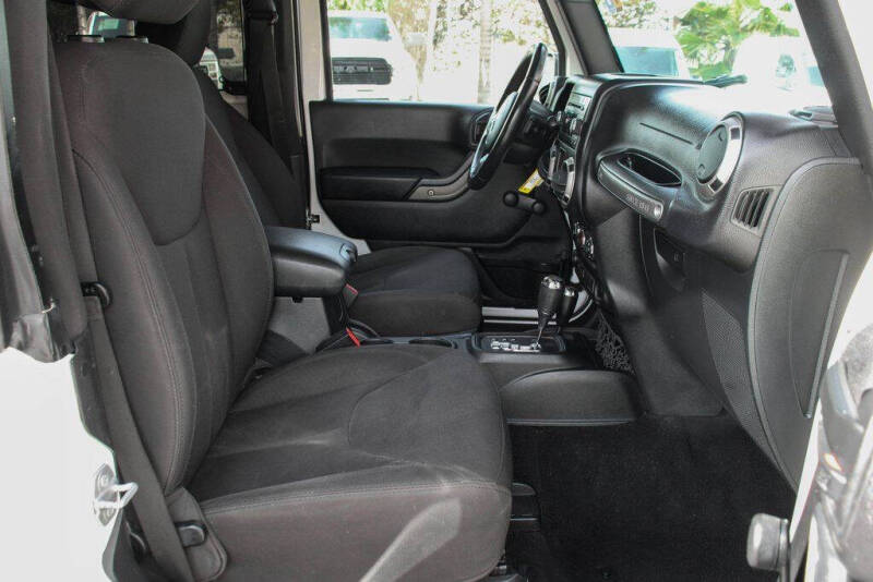 2015 Jeep Wrangler Sport