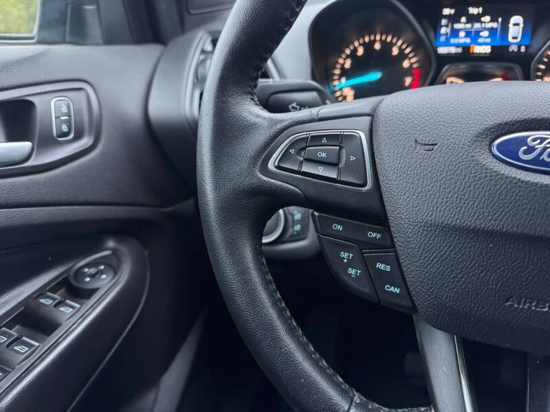 2019 Ford Escape SEL