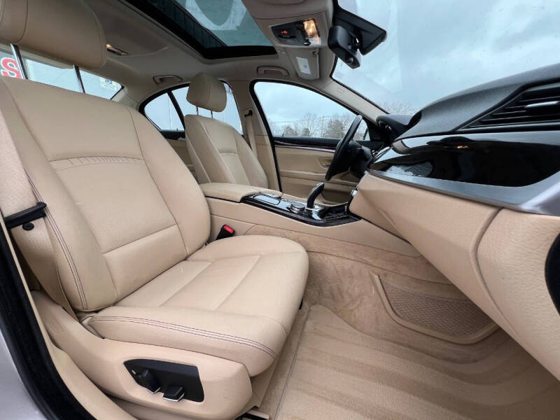 2015 BMW 5 Series 528i xDrive