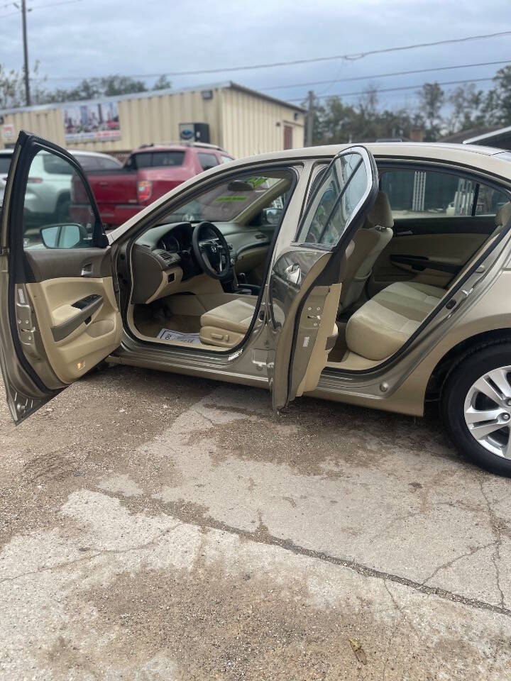 2009 Honda Accord for sale at Familia Motors in Houston, TX