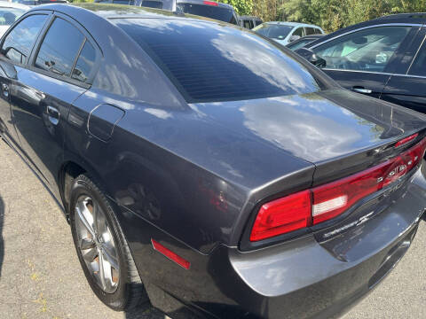 2013 Dodge Charger SE