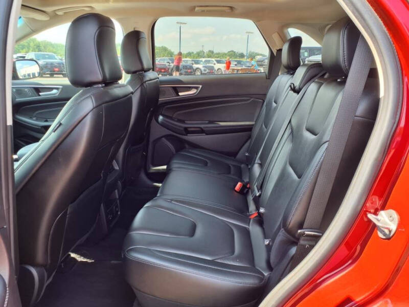 2021 Ford Edge Titanium