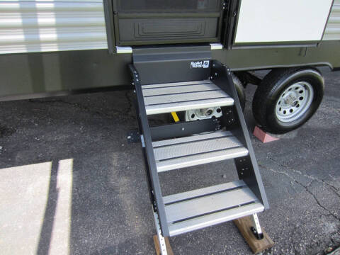 2022 Coleman Lantern Series 242BH