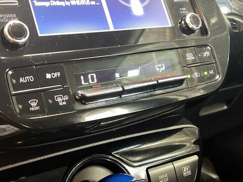 2020 Toyota Prius LE AWD-e