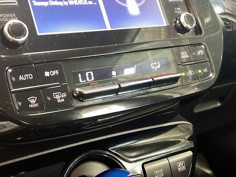 2020 Toyota Prius LE AWD-e