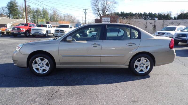 2006 Chevrolet Malibu for sale at G AND J MOTORS in Elkin NC