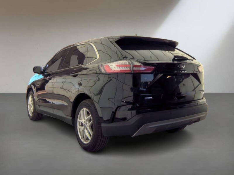 2023 Ford Edge