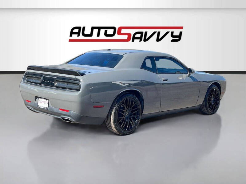 2017 Dodge Challenger SXT