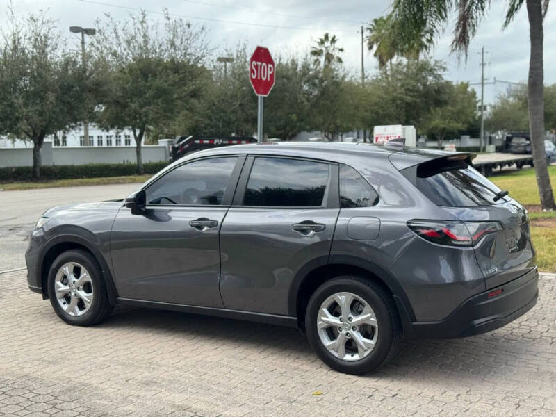 2024 Honda HR-V LX
