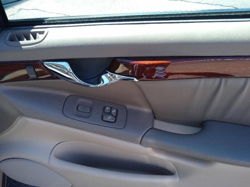2005 Cadillac DeVille DHS