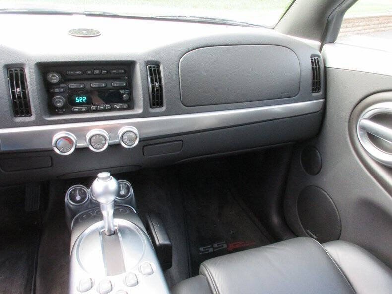 2005 Chevrolet SSR LS