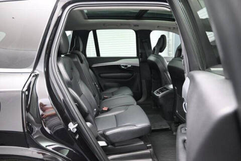 2021 Volvo XC90 T5 Momentum