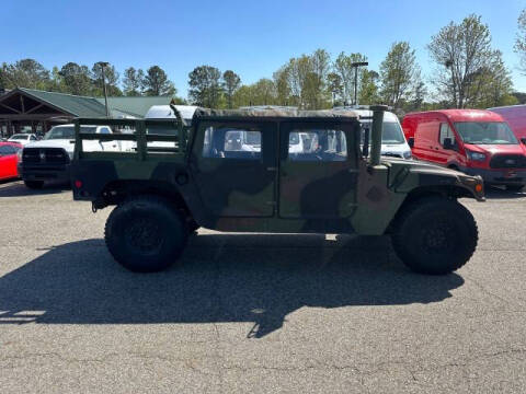 2004 AM General M1123