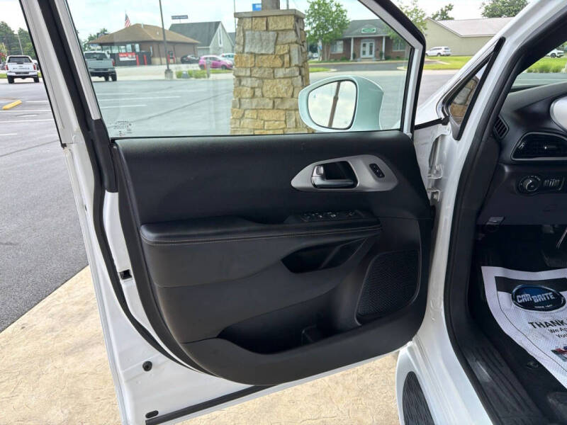 2020 Chrysler Pacifica Launch Edition