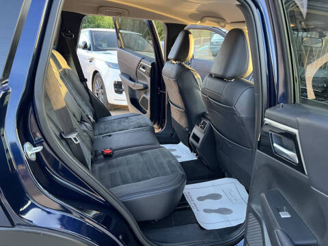 2024 Mitsubishi Outlander SE